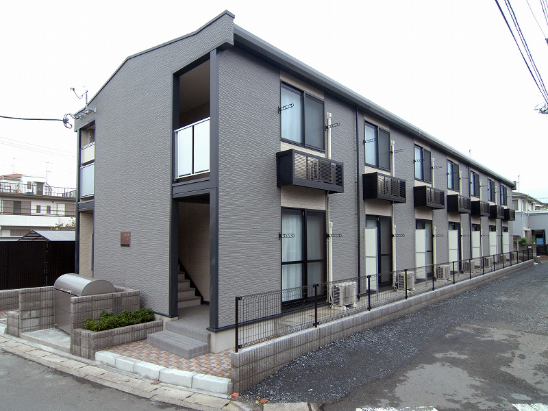 レオパレスクレールセリシエの外観画像