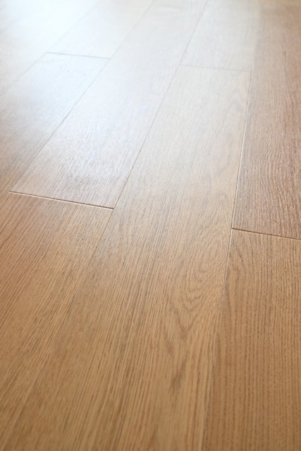 パールシティ豊島園4階 床材（フロアタイル）