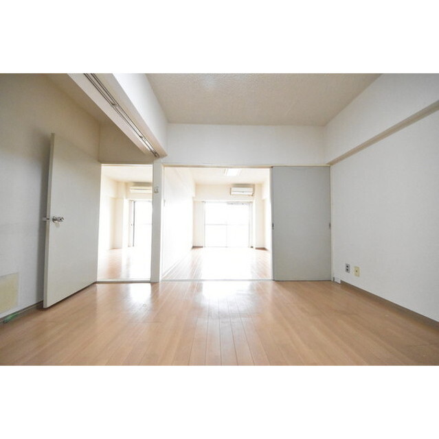 ライオンズマンション目黒青葉台タウンハウス 内観