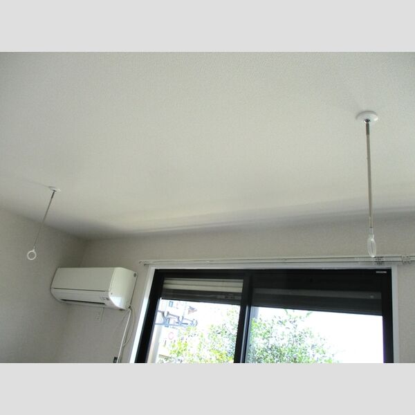 ファーストターフ鎌取　A101号室 室内物干し