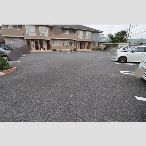 サニーコート 駐車場