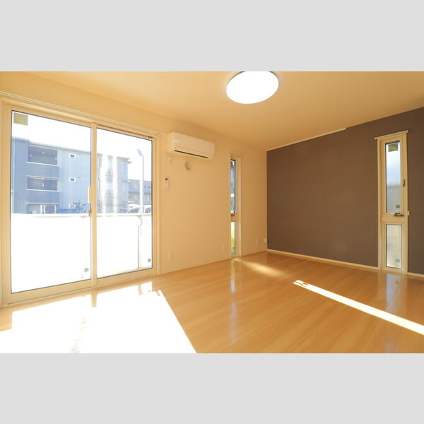 ロイジェントパークス レイクタウン Ⅱ　C リビング