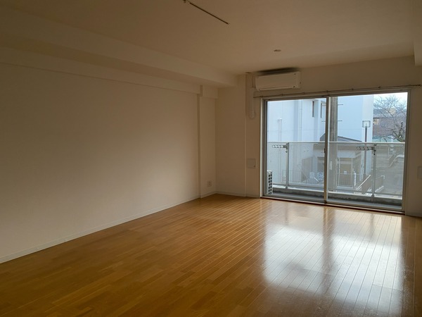 レガリア都立大レジデンス5階 同建物別部屋の参考画像