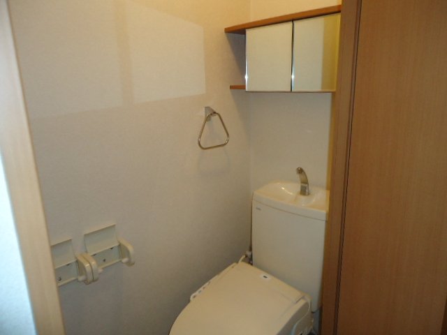 コンフォートＮⅡ403号室 トイレ