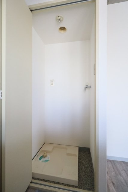 シンシア三軒茶屋レジデンスカフェ 室内洗濯機置場