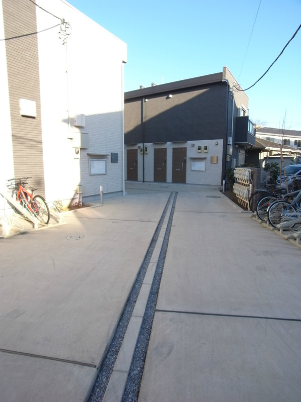 リブリ・竹ノ塚Ⅱ2階 エントランス