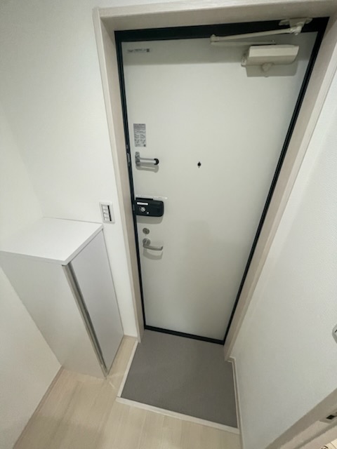 ブリーズ東船橋0301号室 玄関