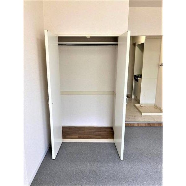 キュービック湘南　壱番館0302号室 収納