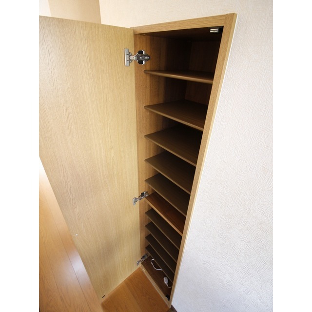 アムール 日進106号室 内観