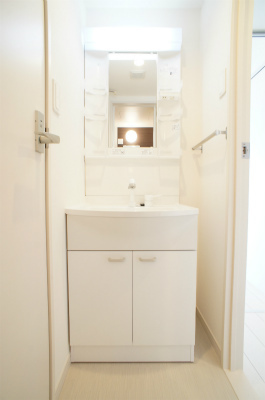 リブリ・ビラ綱島2階 洗面