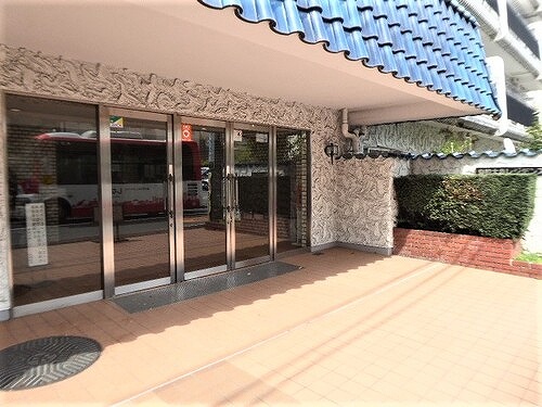 秀和大森レジデンス エントランス