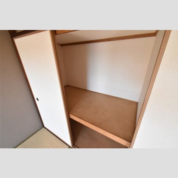 ビューテラス 押入れ