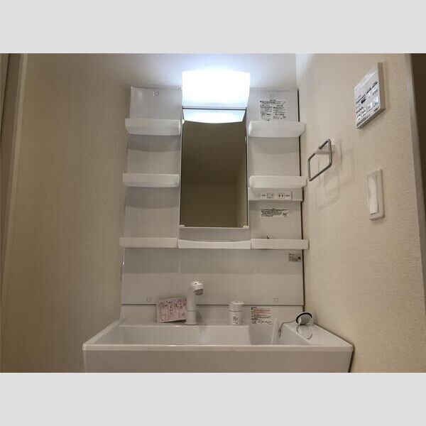 リーブルファイン越谷宮本町 洗面