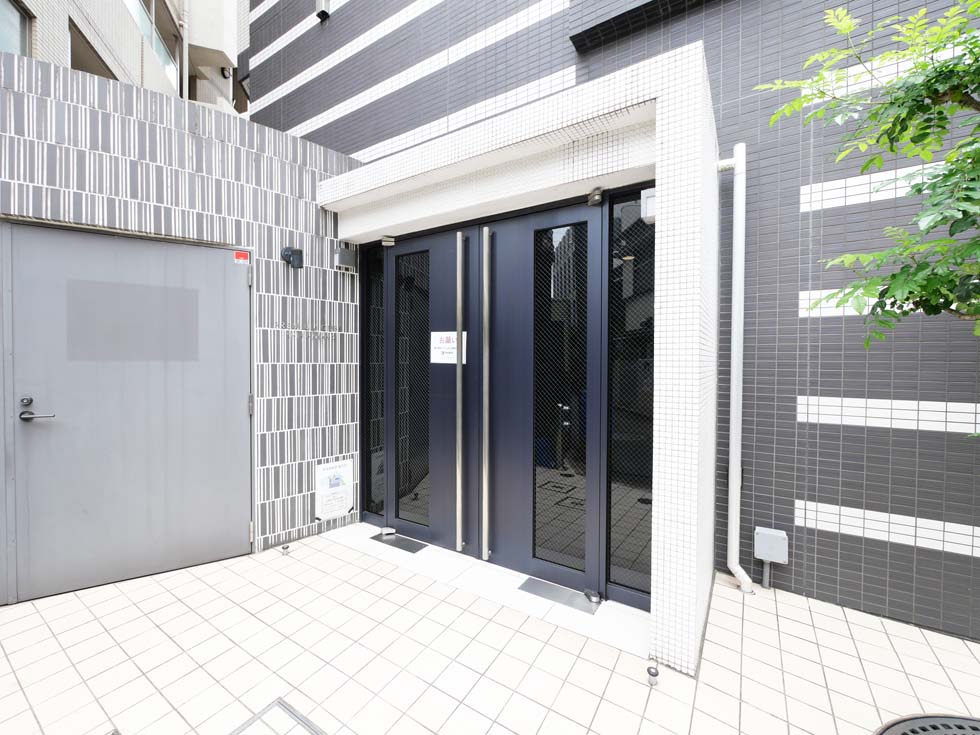 PREMIUM　CUBE新中野3階 外観