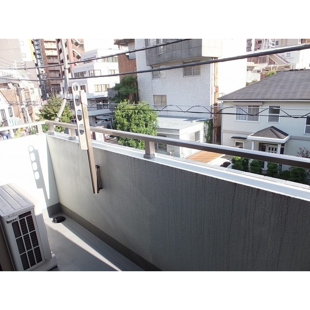 クオーレ西新宿0303号室 バルコニー