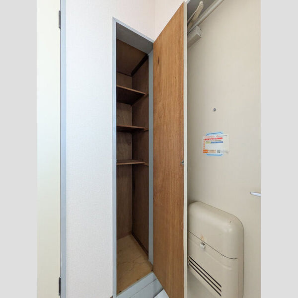 コンフォール大牧 シューズボックス