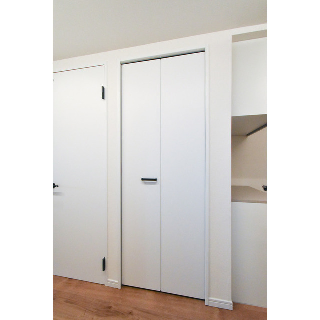 オーパスホームズ白山0902号室 内観