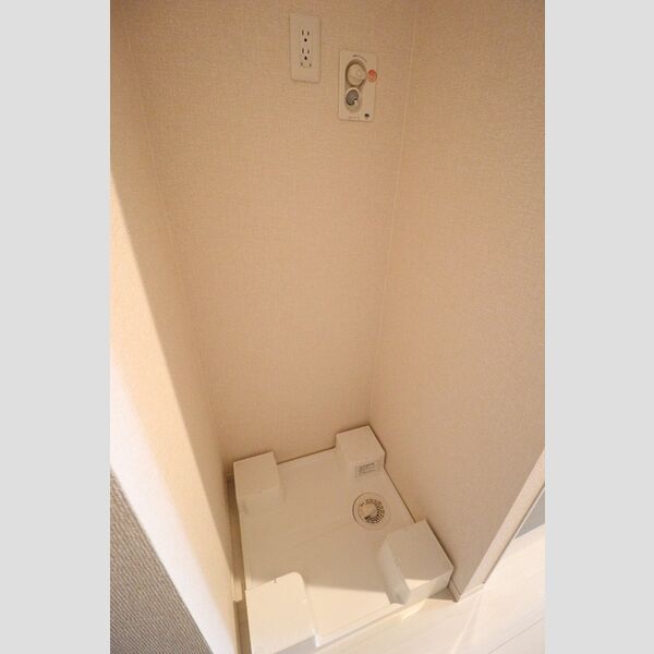 マーリエ調布101号室 洗濯機置き場