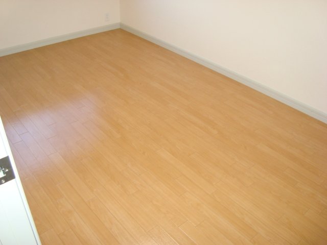 エバーガーデン 洋室