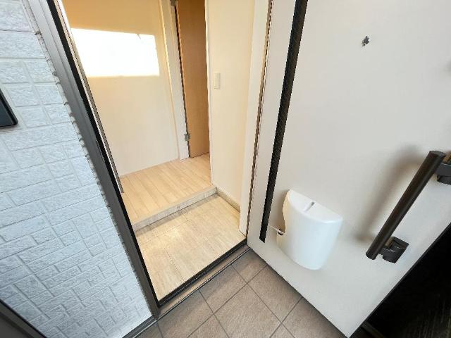 サニーコートⅡ102号室 玄関