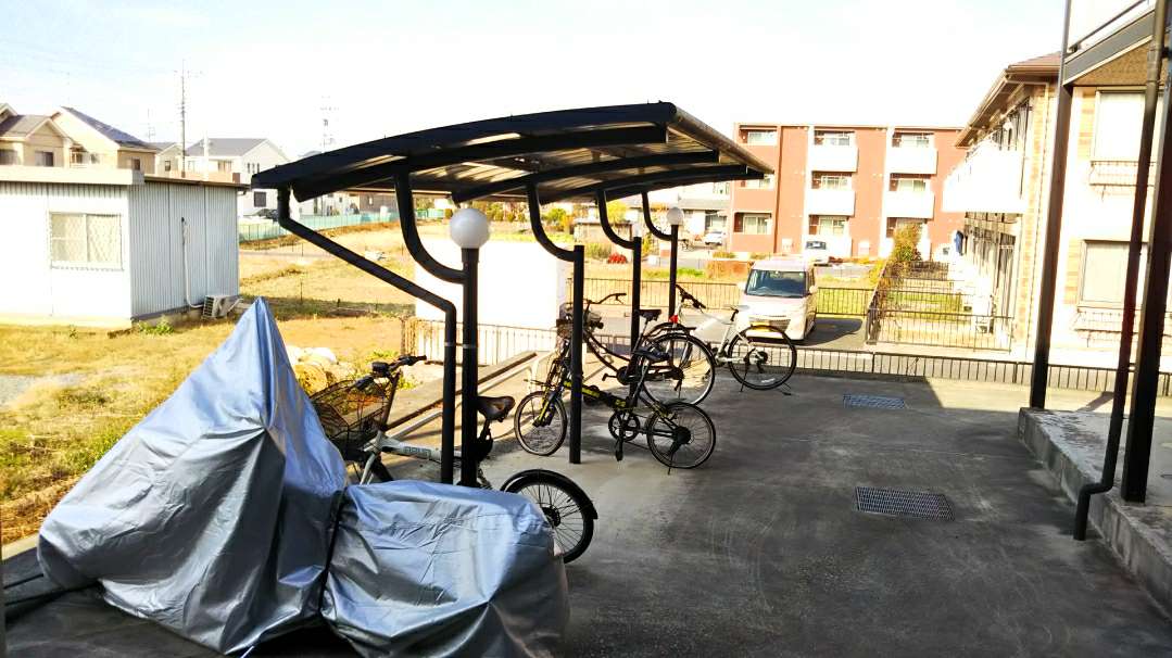 レオパレス霞ヶ関第二104号室 駐輪場