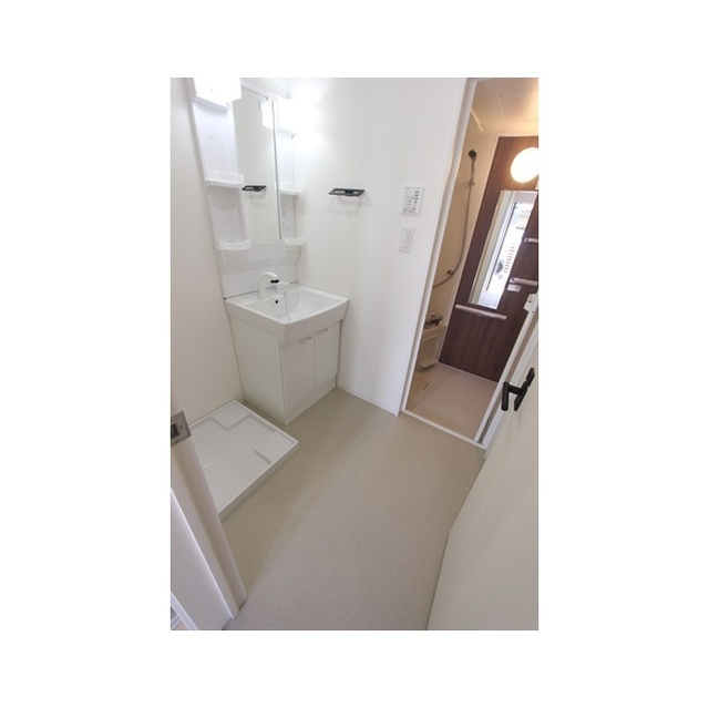 Ｂｌｕ　ｍａｒｅ101号室 内観