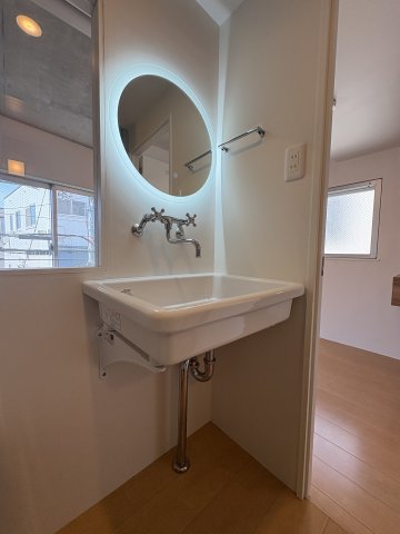 ナイスリッジ野方201号室 洗面