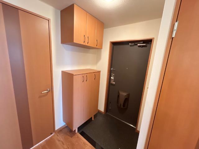 ガーデンヒルズNAKAYAMA参番館 玄関