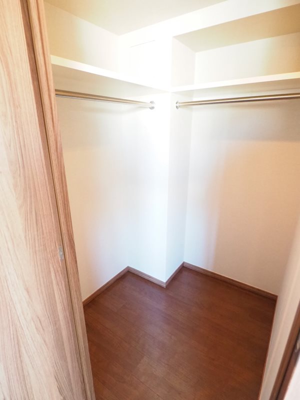 レジディア品川2階 収納