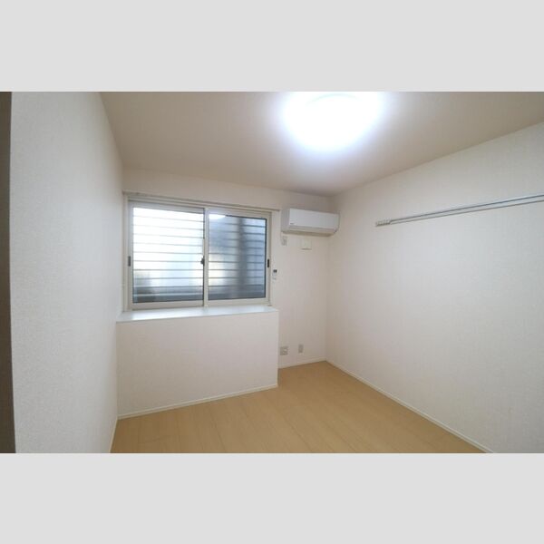 リヴァージュ　壱番館103号室 北側洋室