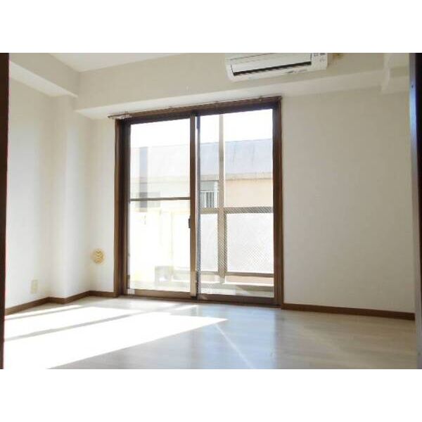 シャイニー船橋 リビング