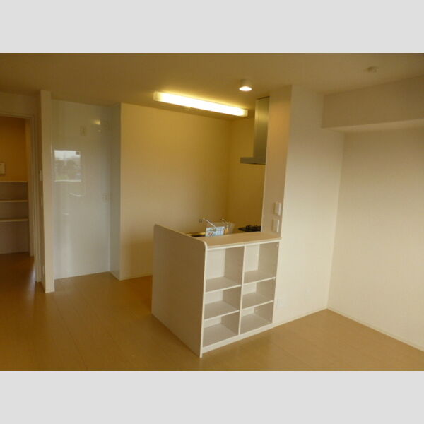 エル・ラヴィーヌ　C リビング