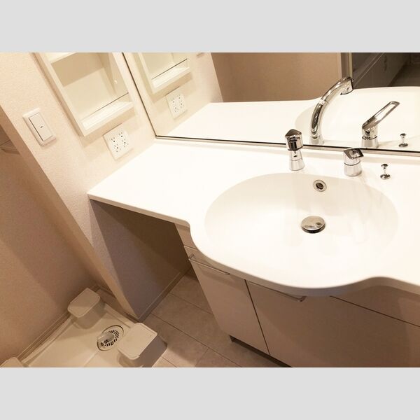 アン　リッシュ102号室 洗髪洗面化粧台