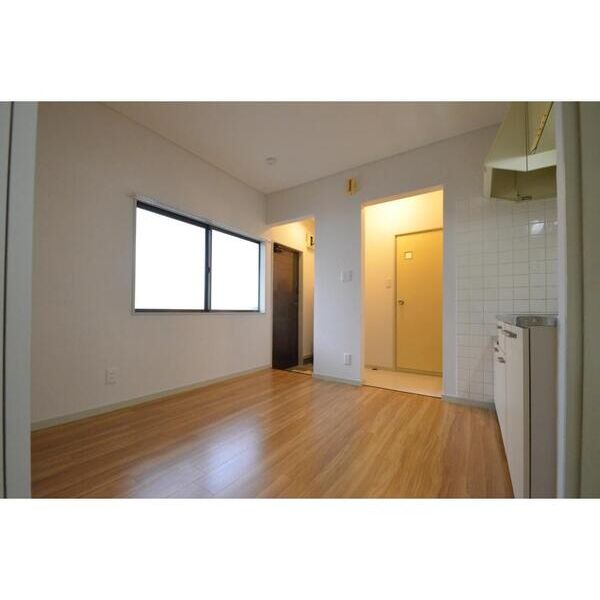 エステートピア桂105号室 同建物別部屋の参考画像