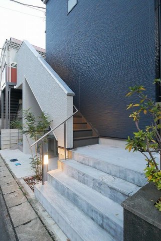 ベルメント東平賀 外観