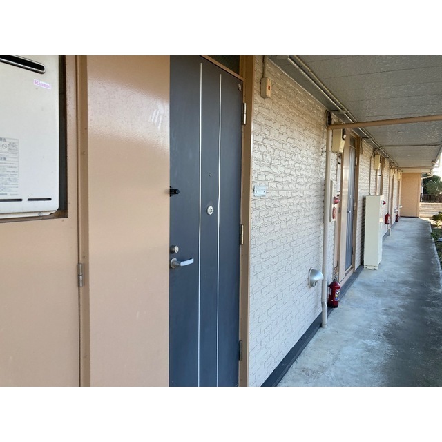 ブランドール北之幸谷103号室 玄関