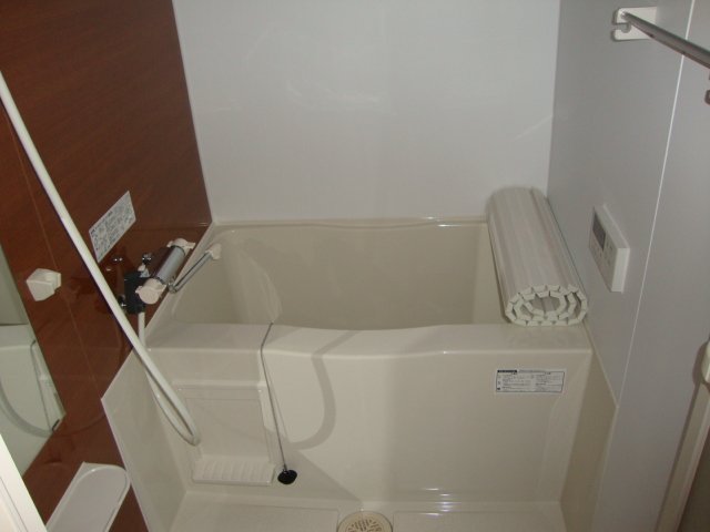 葉山レジデンスⅡ201号室 浴室