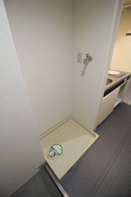 ライオンズマンション関内第六 室内洗濯機置場