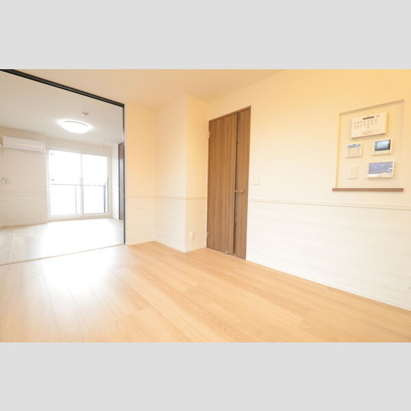 Dアヴァンス高富C205号室 リビング・洋室