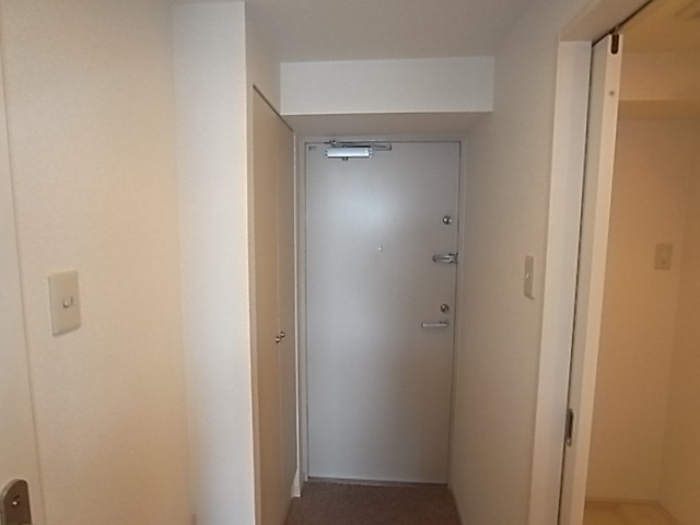四丁目ヒルズ 玄関