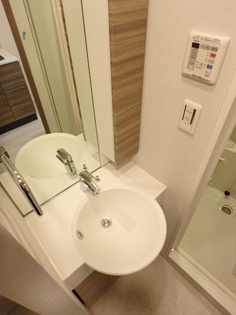 ガーラ横濱関内グランドステージ4階 独立洗面台付き