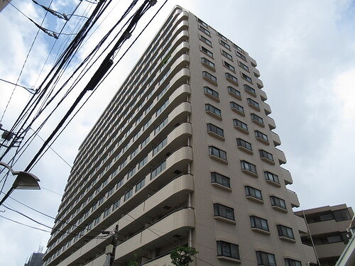 ライオンズタワー片瀬江ノ島 マンション外観（別角度）