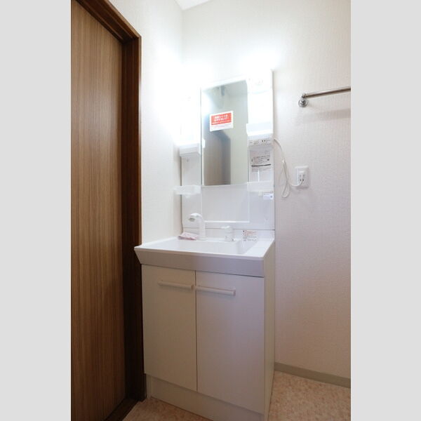 酒井根ガーデンハイツ 洗髪洗面化粧台