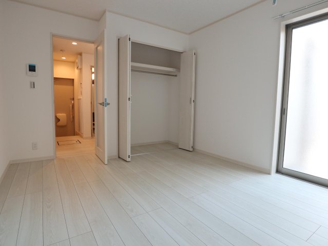 ランウェイ34R105号室 内観