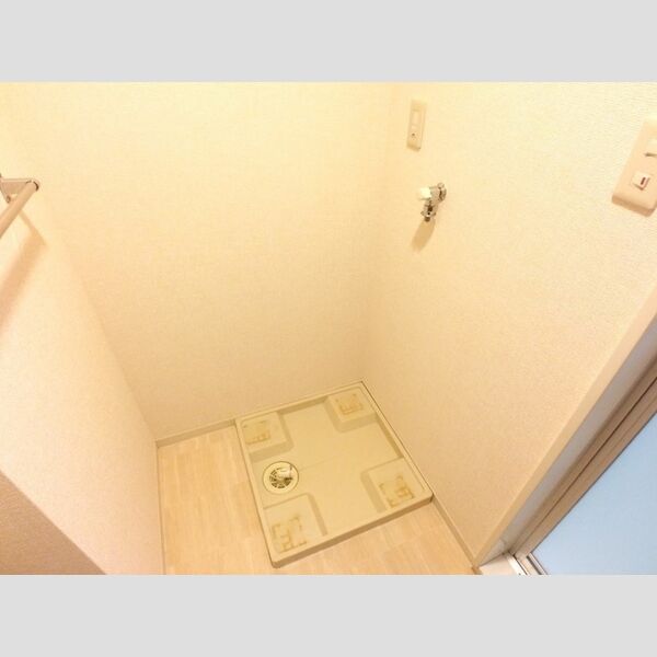 GLOIRE　MANSION304号室 室内洗濯機置場