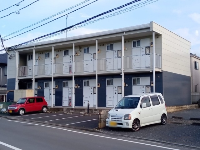 レオパレスアチェリの外観画像