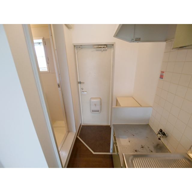 若松ハイツ３号館 玄関