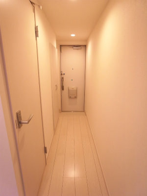 リブリ・サンビレッジ1階 玄関