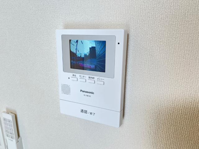 Ｍａｉｓｏｎ ｄｅ Ｍｉｇｎｏｎ（メゾン・ド・ミニヨン）103号室 カメラ付インターホン