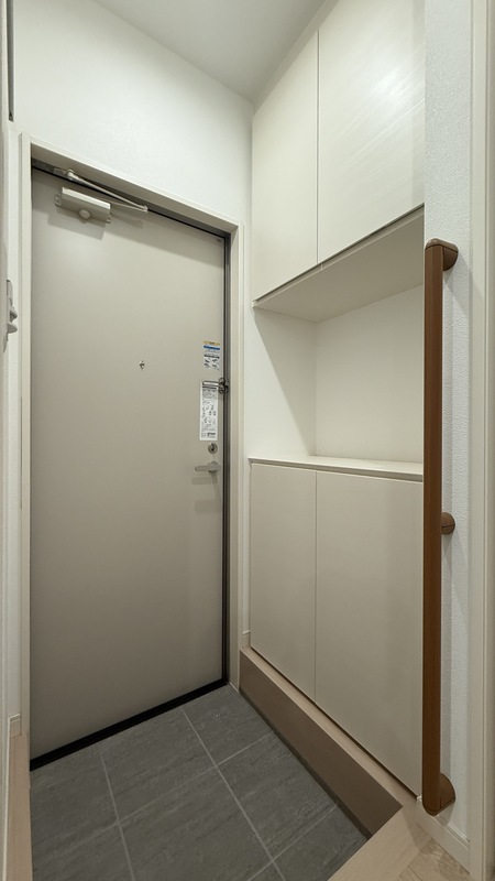 ＭＡＩＳＯＮ　ＬＩＭＯＮＡＩＡ1階 玄関